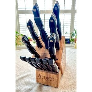 CUTCO Galley + 6 Knife Set w/Oak Block. 14 Pieces. Back From Cutco Sharpening!!